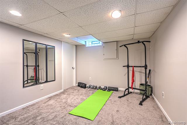 Builiding view fifty one for 4250 White Oak, Commerce Township, MI. 48382