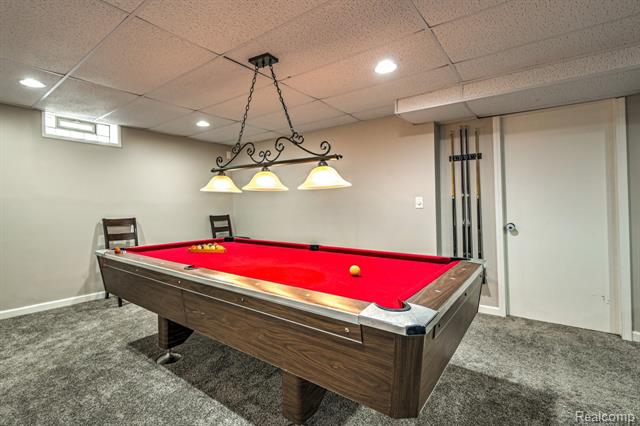 Builiding view forty five for 4250 White Oak, Commerce Township, MI. 48382