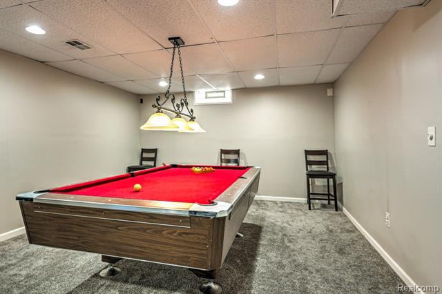 Builiding view forty four for 4250 White Oak, Commerce Township, MI. 48382