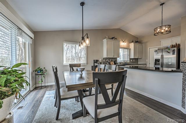 Builiding view seventeen for 4250 White Oak, Commerce Township, MI. 48382