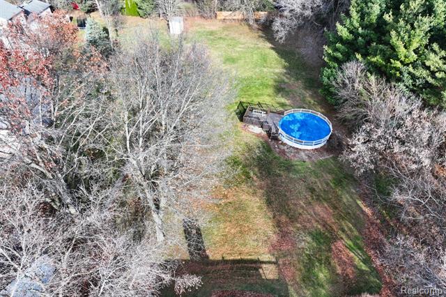 Builiding view seventy one for 4250 White Oak, Commerce Township, MI. 48382