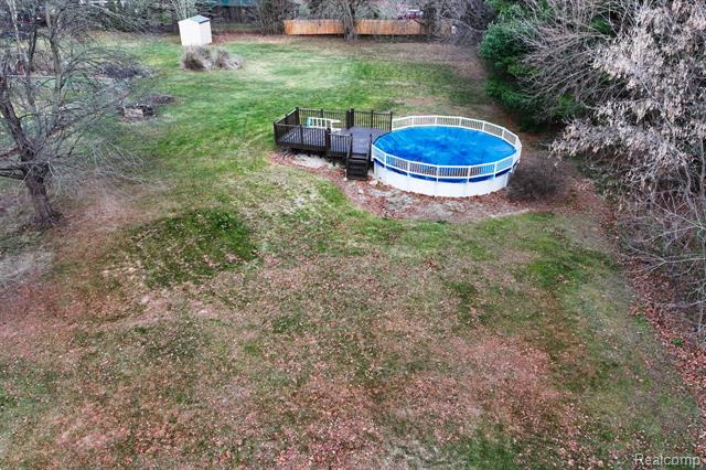 Builiding view seventy three for 4250 White Oak, Commerce Township, MI. 48382