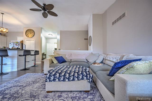 Builiding view thirteen for 4250 White Oak, Commerce Township, MI. 48382