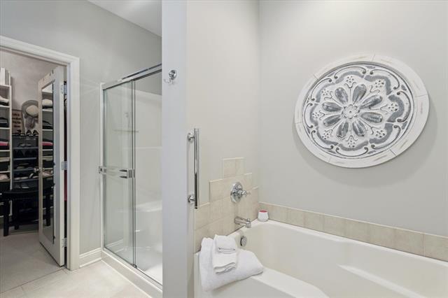 Builiding view thirty four for 416 Enclave, Grand Rapids, MI. 49546