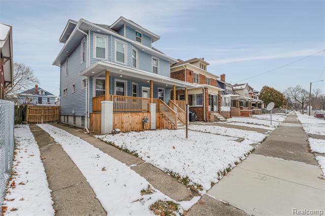 Builiding view thirty five for 4411 Iroquois, Detroit, MI. 48214