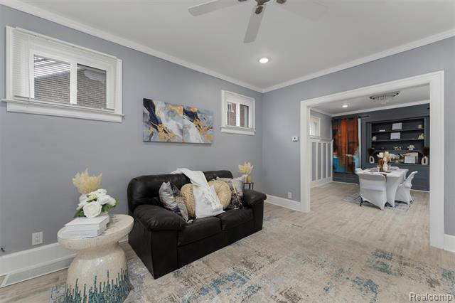 Builiding view three for 4411 Iroquois, Detroit, MI. 48214