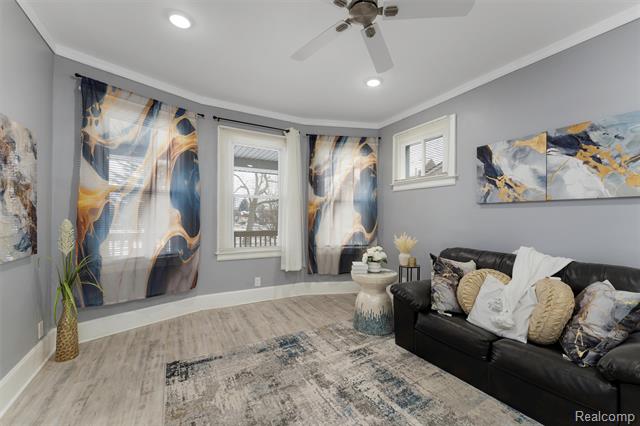 Builiding view two for 4411 Iroquois, Detroit, MI. 48214