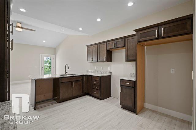 Builiding view fourteen for 3369 Meadowridge, Davison, MI. 48423