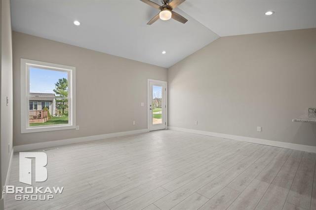 Builiding view nineteen for 3369 Meadowridge, Davison, MI. 48423