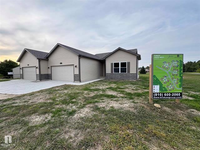 Builiding view three for 3369 Meadowridge, Davison, MI. 48423