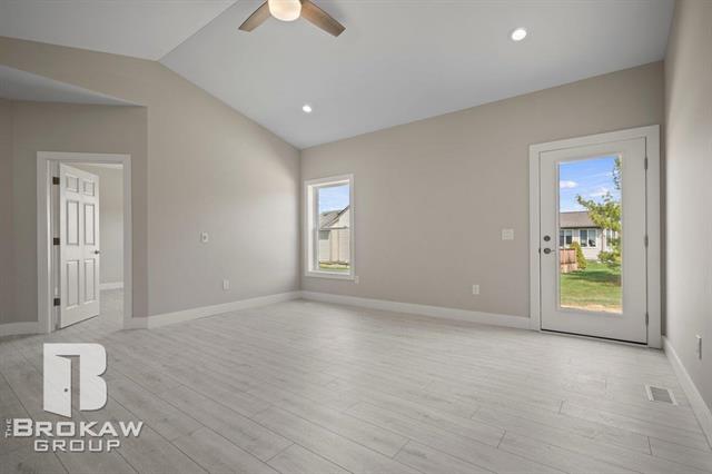 Builiding view twenty one for 3369 Meadowridge, Davison, MI. 48423