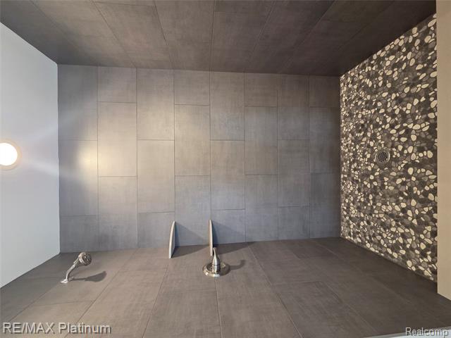 Builiding view fourteen for 13126 Westwinds, Linden, MI. 48451