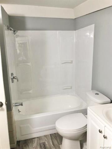 Builiding view four for 4127 Coggins, Flint, MI. 48506