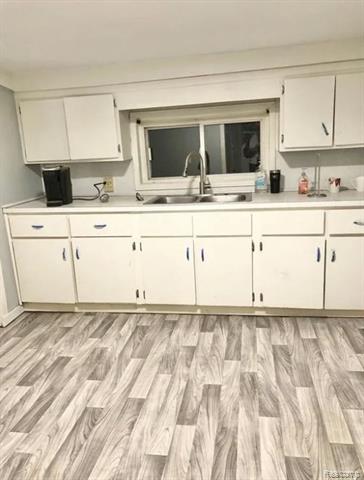 Builiding view one for 4127 Coggins, Flint, MI. 48506