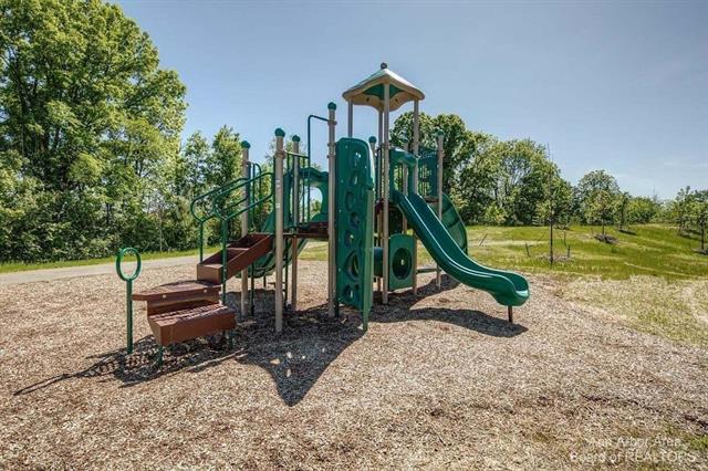 Builiding view sixty for 3095 Millbury, Ann Arbor, MI. 48105