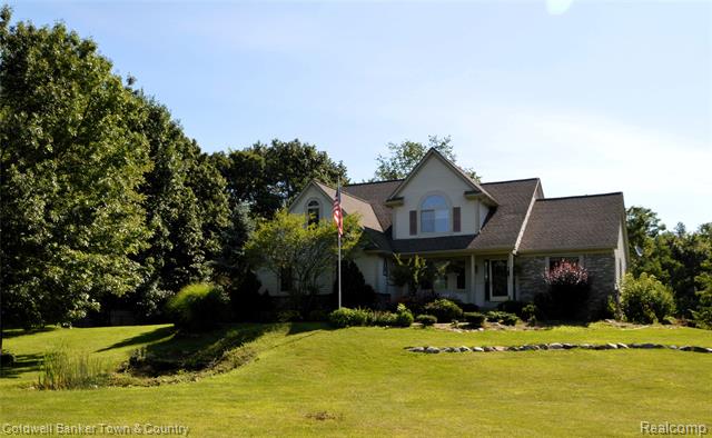front view for 1355 Maxfield Road, Brighton, Mi. 48114