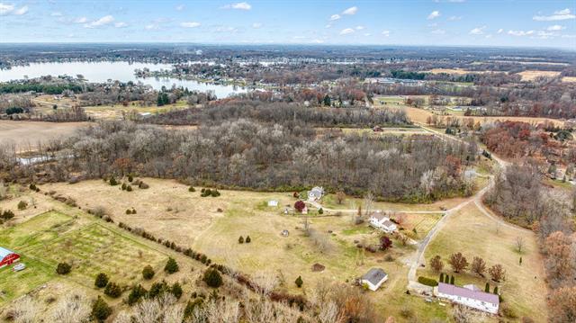 Builiding view fifty three for 1268 Maple Ln, Brooklyn, MI. 49230