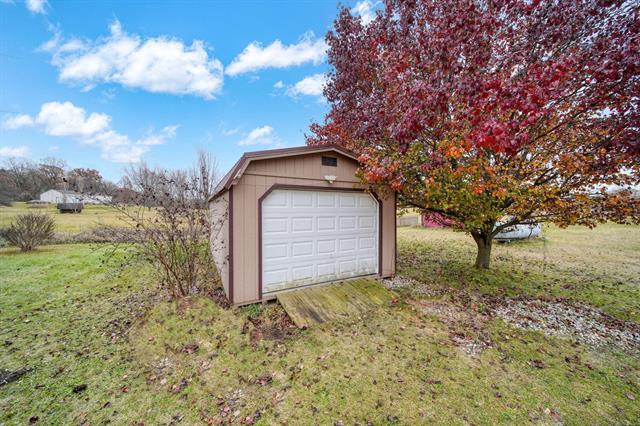 Builiding view forty eight for 1268 Maple Ln, Brooklyn, MI. 49230