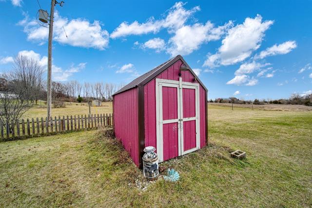 Builiding view forty seven for 1268 Maple Ln, Brooklyn, MI. 49230