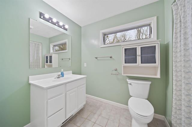 Builiding view thirty for 1268 Maple Ln, Brooklyn, MI. 49230