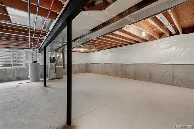 Builiding view twenty for 5232 Farmridge, Grand Blanc, MI. 48439