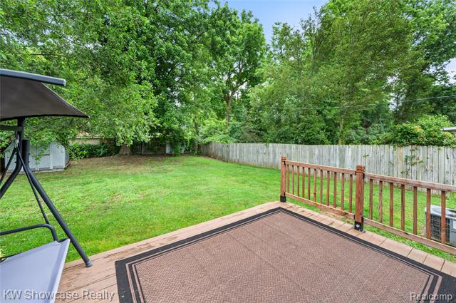 Builiding view twenty five for 3291 Melmoor, Commerce Township, MI. 48382