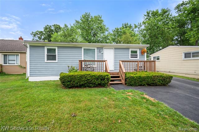 Builiding view twenty nine for 3291 Melmoor, Commerce Township, MI. 48382