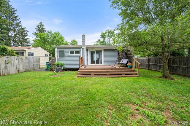 Builiding view twenty seven for 3291 Melmoor, Commerce Township, MI. 48382