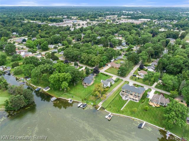 Builiding view twenty three for 3291 Melmoor, Commerce Township, MI. 48382