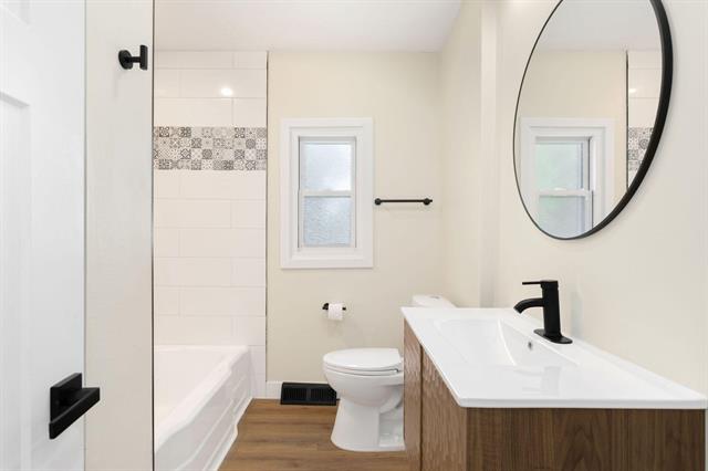 Builiding view eighteen for 3118 Cleveland, Saint Joseph, MI. 49085