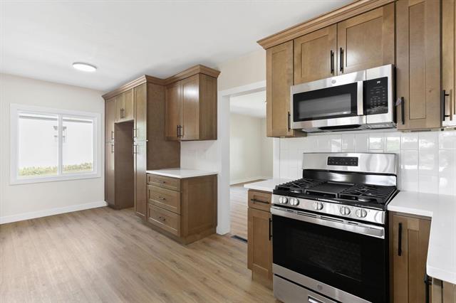 Builiding view five for 3118 Cleveland, Saint Joseph, MI. 49085