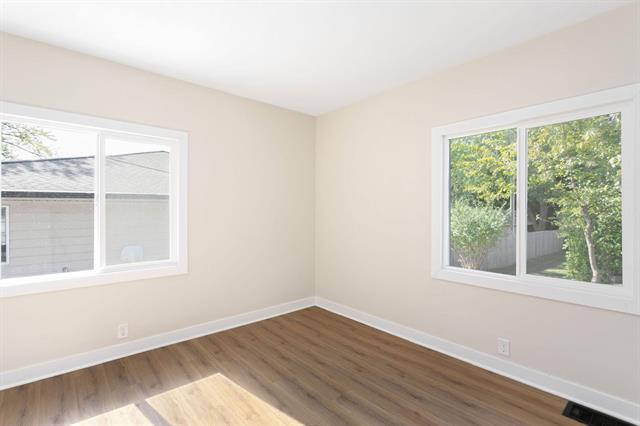 Builiding view seventeen for 3118 Cleveland, Saint Joseph, MI. 49085