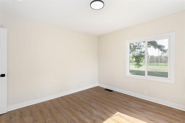 Builiding view ten for 3118 Cleveland, Saint Joseph, MI. 49085