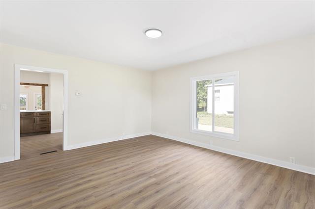 Builiding view twenty two for 3118 Cleveland, Saint Joseph, MI. 49085