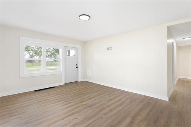 Builiding view twenty for 3118 Cleveland, Saint Joseph, MI. 49085