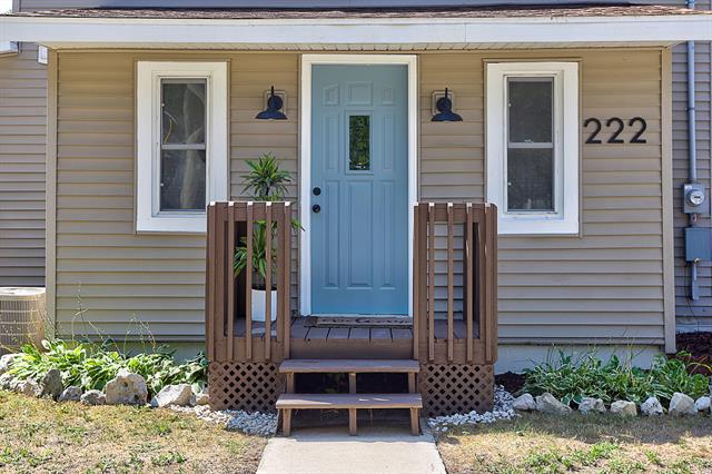 Builiding view five for 222 Oak, South Haven, MI. 49090