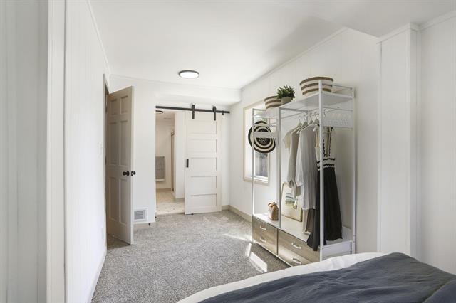 Builiding view seventeen for 222 Oak, South Haven, MI. 49090