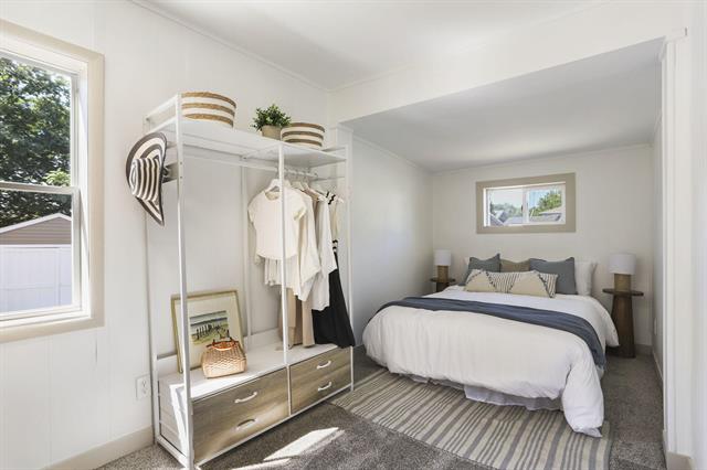 Builiding view sixteen for 222 Oak, South Haven, MI. 49090