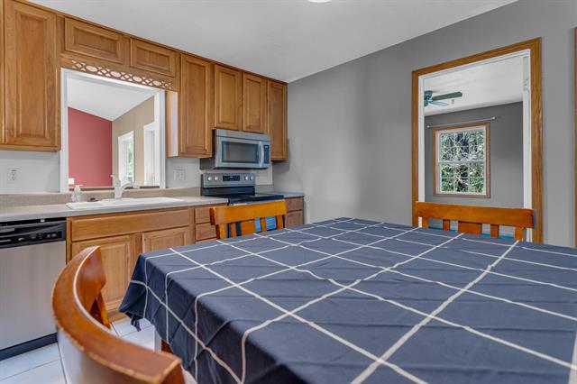 Builiding view fourteen for 12938 Kelley, Brooklyn, MI. 49230