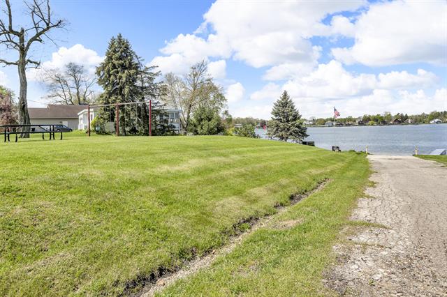 Builiding view thirty two for 12938 Kelley, Brooklyn, MI. 49230