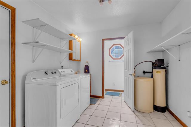 Builiding view thirty for 12938 Kelley, Brooklyn, MI. 49230