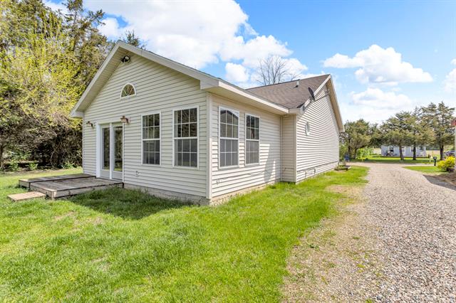 Builiding view three for 12938 Kelley, Brooklyn, MI. 49230