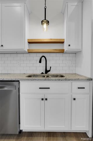 Builiding view thirteen for 2324 Gilder Drive, Howell, MI. 48843