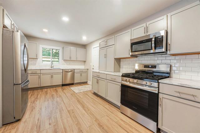 Builiding view nine for 4341 Laura, Comstock Park, MI. 49321