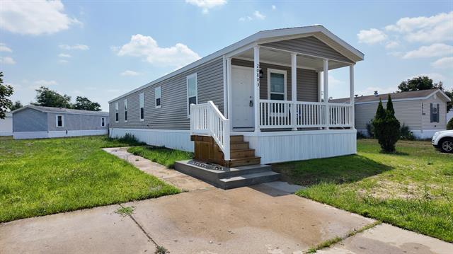 front view for 20803 Grandville Road, Big Rapids, Mi. 49307