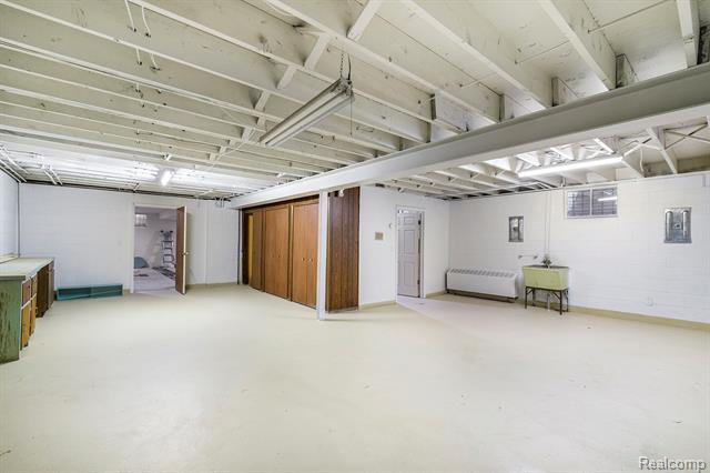 Builiding view sixteen for 4475 Thornapple, Burton, MI. 48509