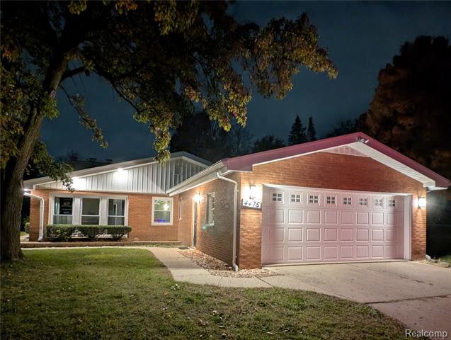 Builiding view twenty seven for 4475 Thornapple, Burton, MI. 48509