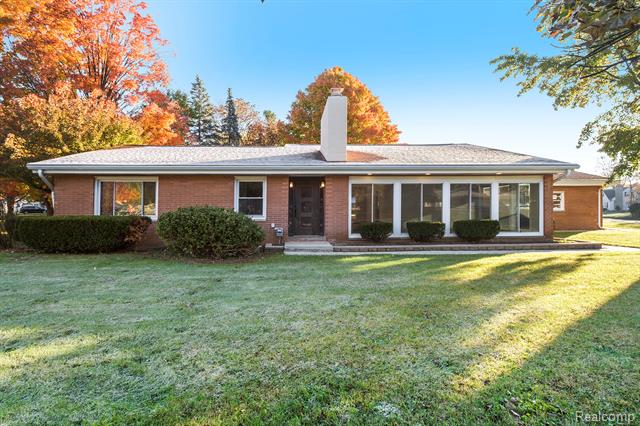 Builiding view twenty two for 4475 Thornapple, Burton, MI. 48509