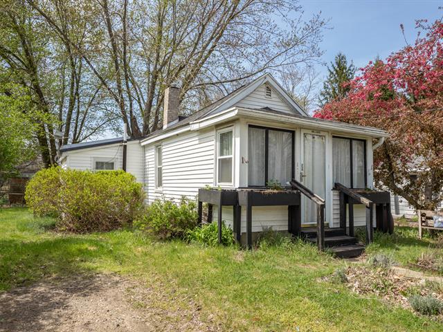 front view for 217 Jewell Street, Otsego, Mi. 49078