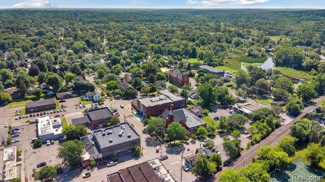 Builiding view forty eight for 120 E Liberty, Milford, MI. 48381